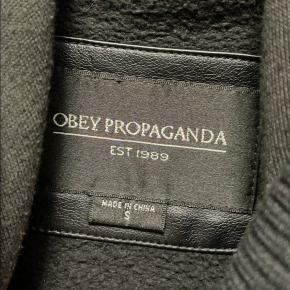 Leather jacket - Picture 2 of 3